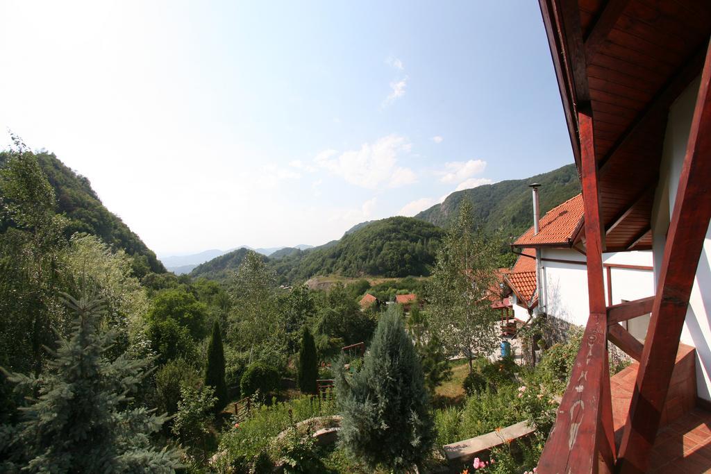 Vila Anastasia Sacarimbu Exterior foto